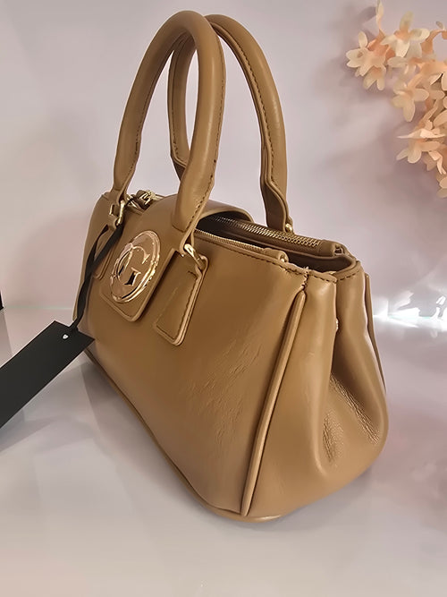 Gaëlle Borsa a tracolla beige